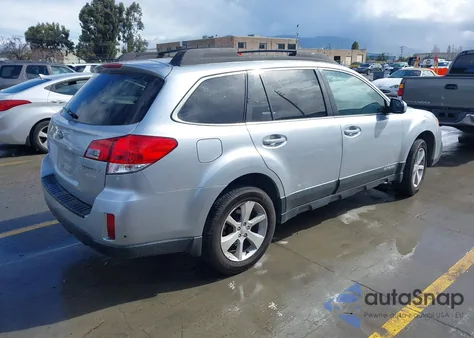 2013 Subaru Outback 2.5I Premium z USA, uszkodzony, nr VIN 4S4BRBGC4D3206979
